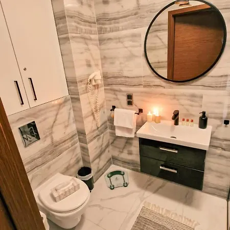 Apartment Royal 112 *